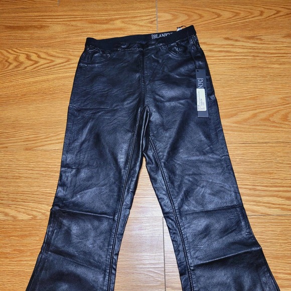 Blank NYC Women's Vegan/Faux Leather Bell Bottom Pants Black Size 24 - Picture 2 of 12